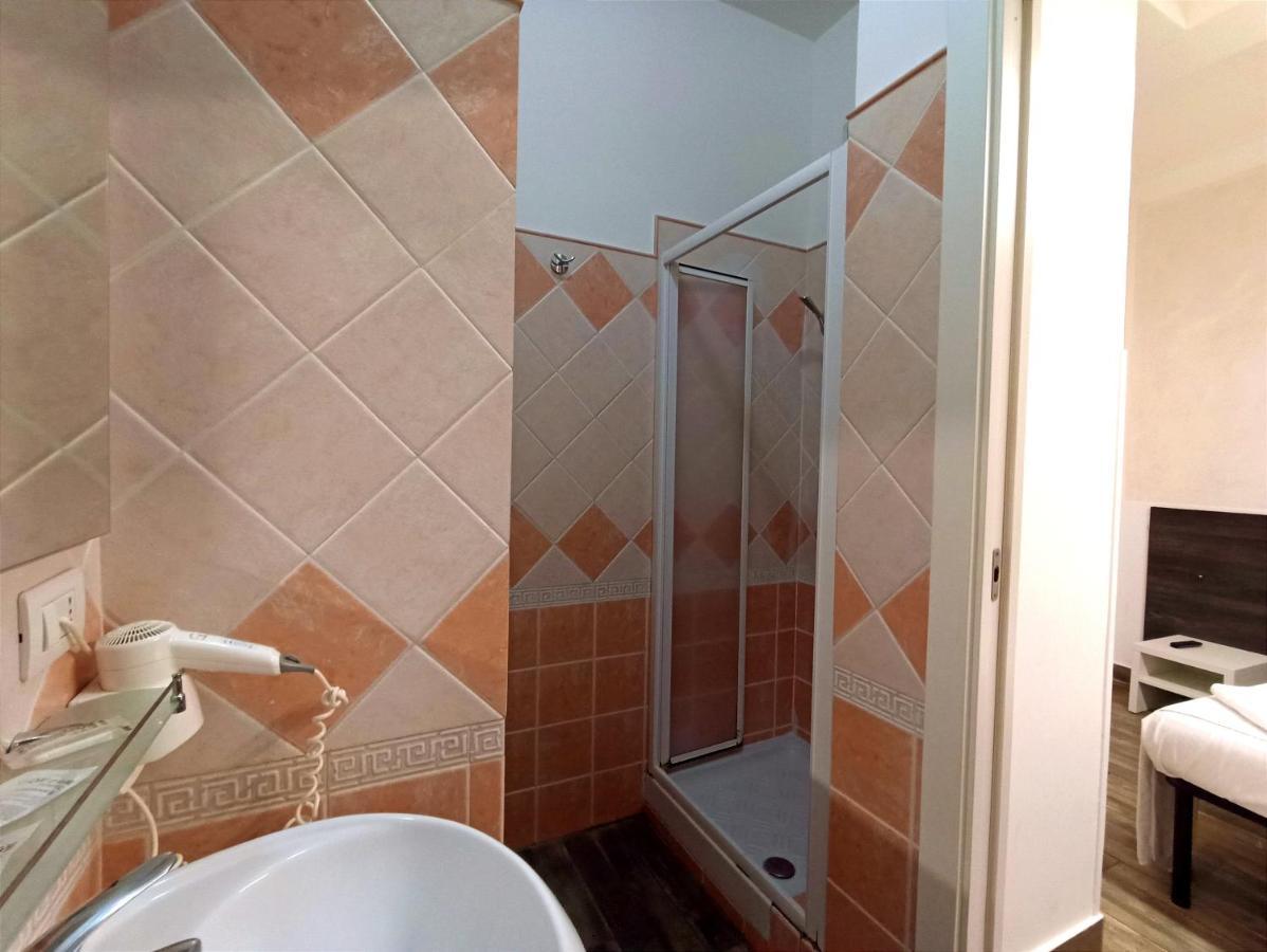 Tiburtina Guesthouse Rome Extérieur photo