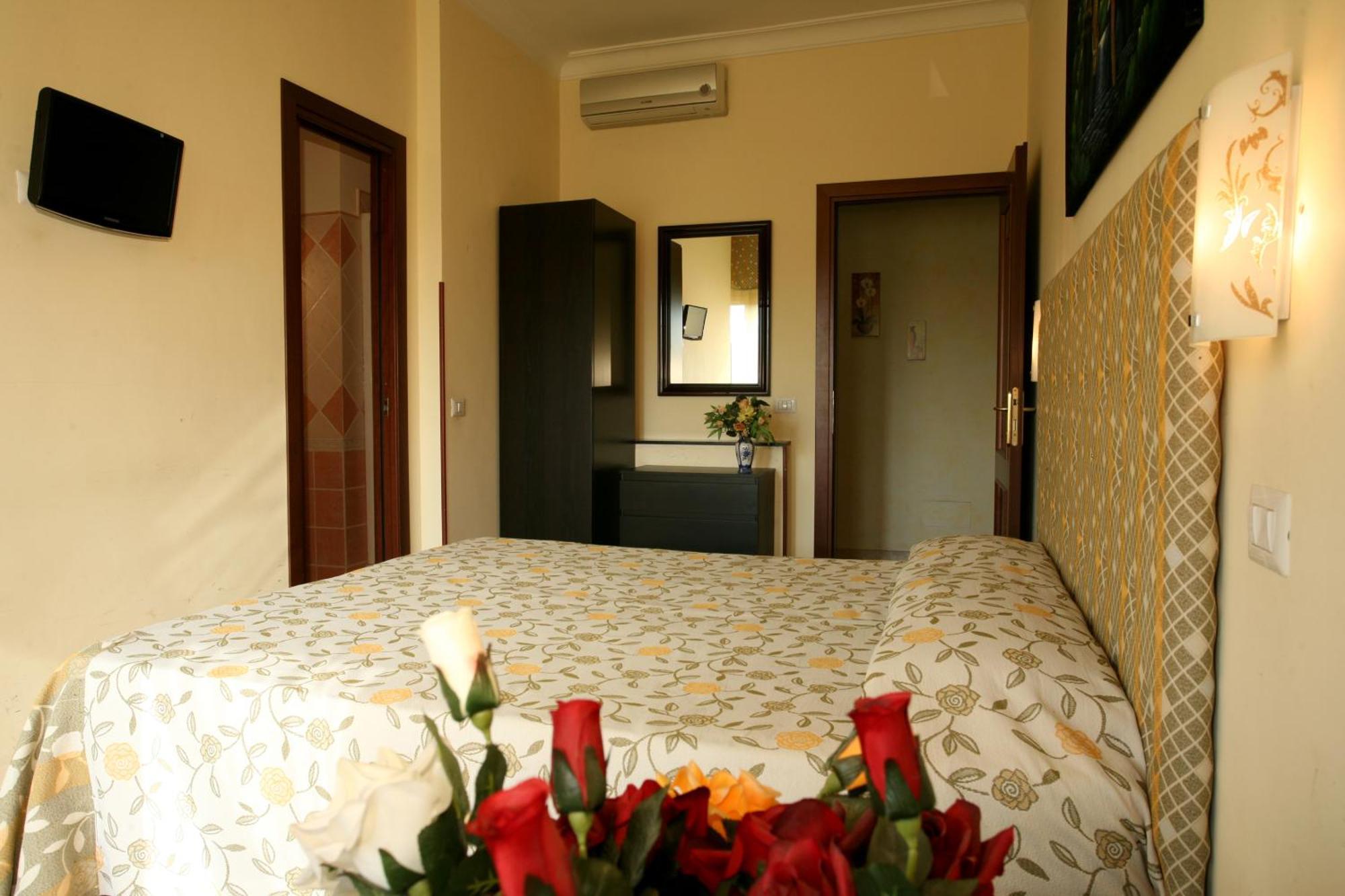 Tiburtina Guesthouse Rome Extérieur photo