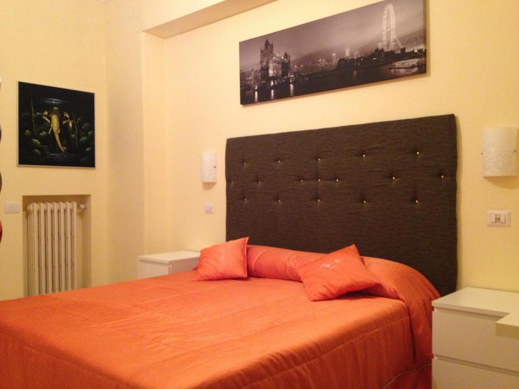 Tiburtina Guesthouse Rome Extérieur photo