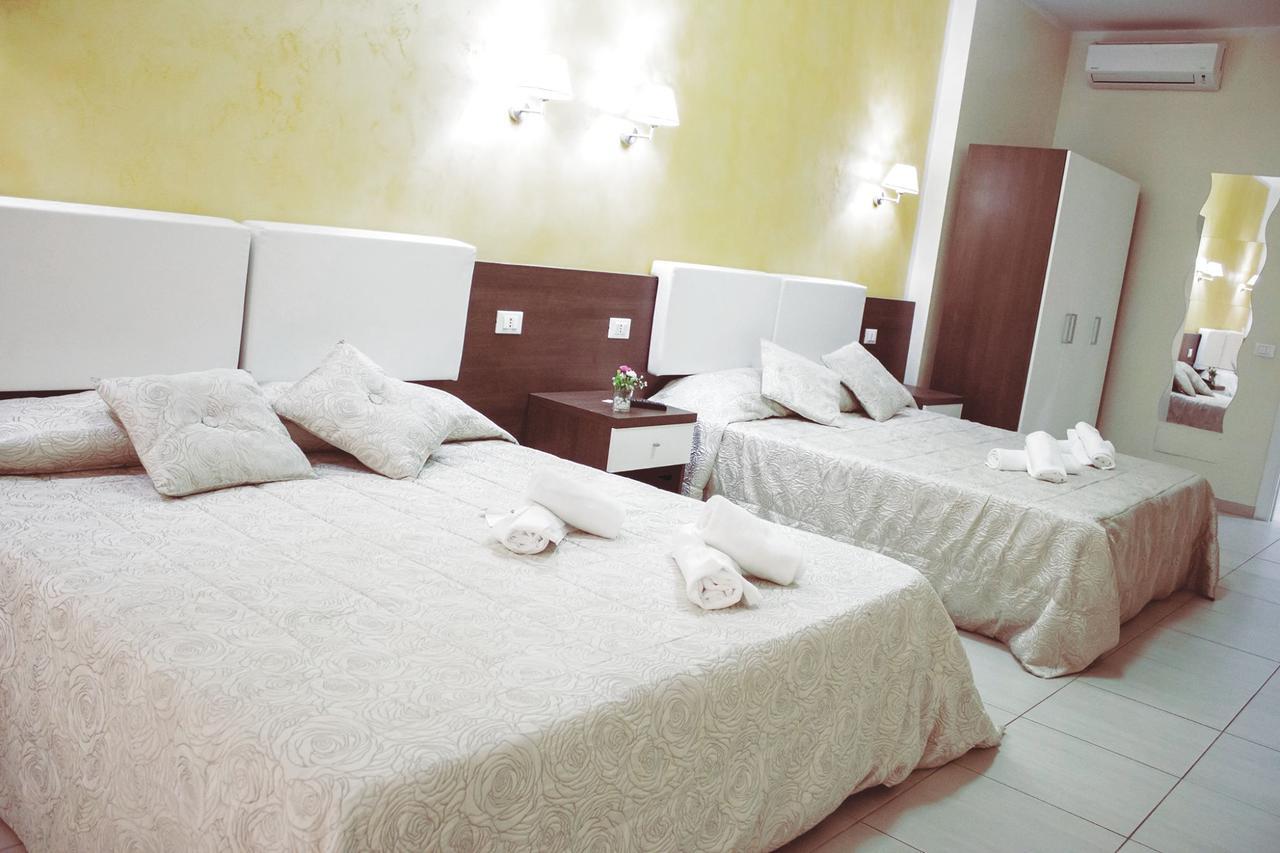 Tiburtina Guesthouse Rome Extérieur photo