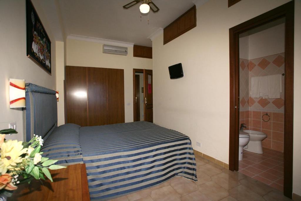 Tiburtina Guesthouse Rome Extérieur photo